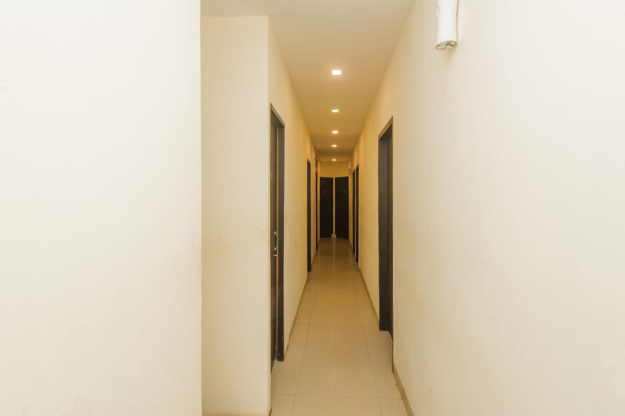 Oyo 10103 Hotel Aviva Bombaj Zewnętrze zdjęcie
