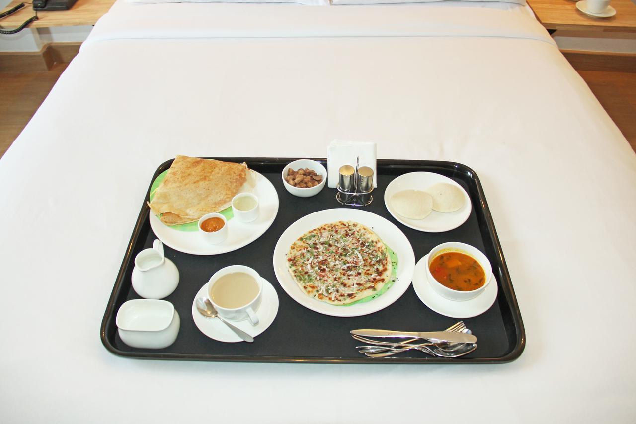 Oyo 10103 Hotel Aviva Bombaj Zewnętrze zdjęcie