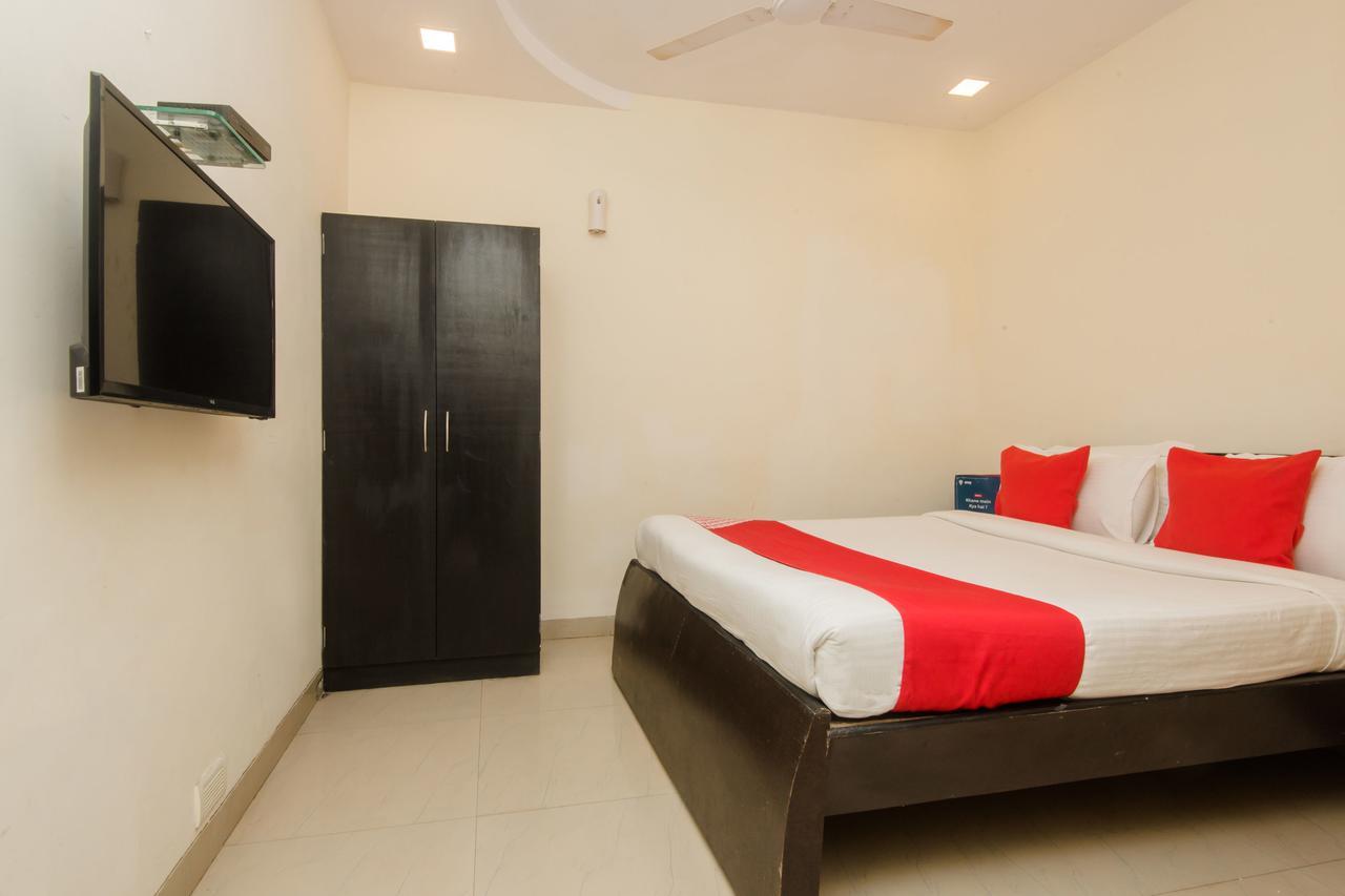 Oyo 10103 Hotel Aviva Bombaj Zewnętrze zdjęcie